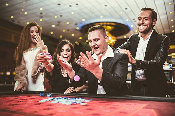 A Closer Look at Games and Features Across bahrain online casino
